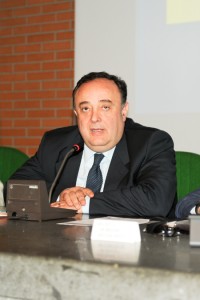 Scopri di più sull'articolo Appello a non sottoscrivere i contratti 2012